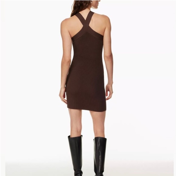 Aritzia Babaton Sculpt Knit Criss Cross Dress Size M Aritzia Babaton Sculpt Knit Criss Cross Dress Size M